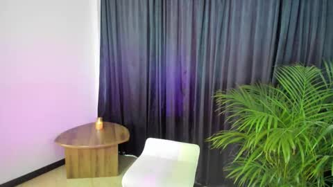 Snapshot of anamarieh chatting on 09/11/25, 05:35 Ann online show from 09/11/25, 05:35