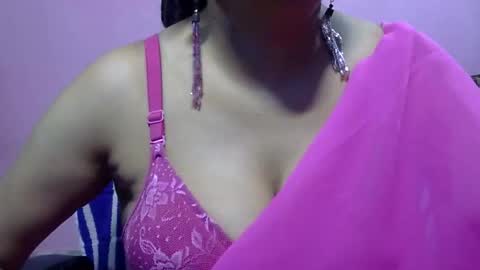 Snapshot of anamika794088 chatting on 10/13/25, 04:07 anamika794088 online show from 10/13/25, 04:07