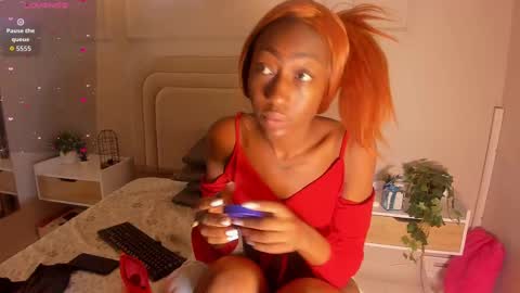 anamonroee online show from 09/19/25, 11:33