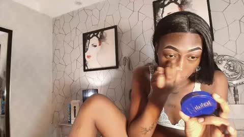 Snapshot of anamonroee chatting on 02/22/26, 08:07 anamonroee online show from 02/22/26, 08:07