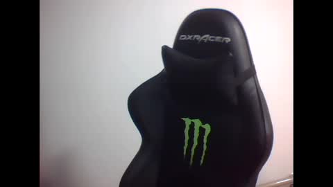 Snapshot of anarchyy1994 chatting on 12/14/25, 10:31 anarchyy1994 online show from 12/14/25, 10:31