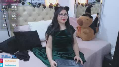 Anastasia Redgrave online show from 11/23/25, 08:25