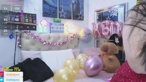 Anastasia Redgrave online show from 11/26/25, 05:41