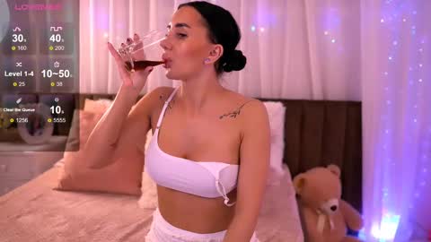 Anna online show from 03/07/25, 05:40