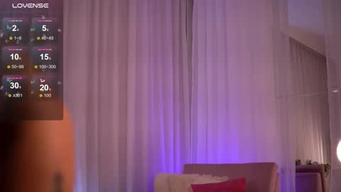 Anna online show from 11/19/25, 10:32