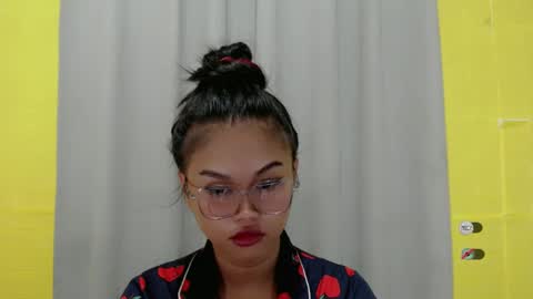 Snapshot of anaruru_ chatting on 12/14/24, 08:34 ANA online show from 12/14/24, 08:34