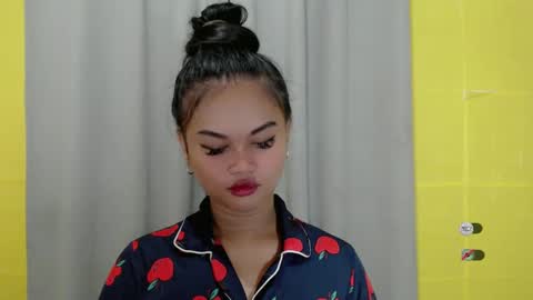 Snapshot of anaruru_ chatting on 01/13/25, 08:05 ANA online show from 01/13/25, 08:05