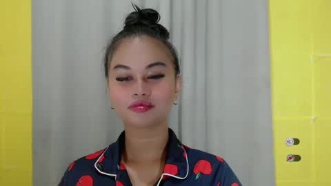 Snapshot of anaruru_ chatting on 01/20/25, 07:35 ANA online show from 01/20/25, 07:35