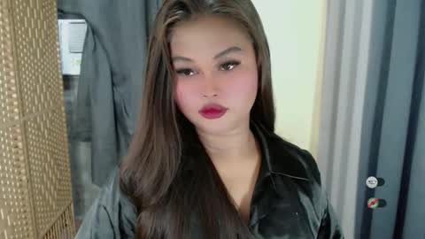 Snapshot of anaruru_ chatting on 11/16/25, 03:17 ANA online show from 11/16/25, 03:17