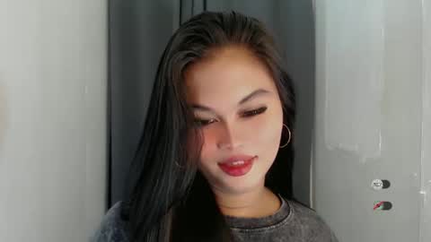Snapshot of anaruru_ chatting on 05/18/26, 04:02 ANA online show from 05/18/26, 04:02