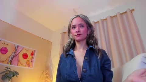 Ana online show from 09/17/25, 07:37