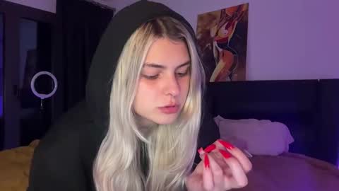 Snapshot of anasova chatting on 11/09/25, 09:02 Ana online show from 11/09/25, 09:02