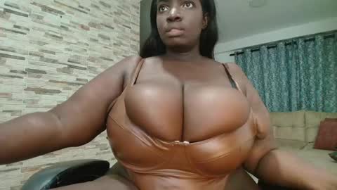 Snapshot of anaspencerx chatting on 01/20/25, 12:15 ana  online show from 01/20/25, 12:15