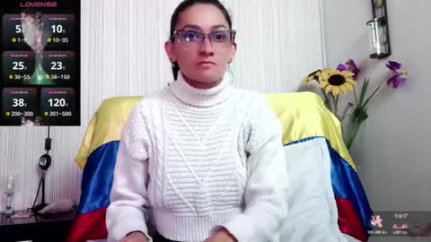 Snapshot of anastaciia1 chatting on 11/18/25, 12:20 maria online show from 11/18/25, 12:20