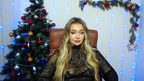 Snapshot of anastacyyellig chatting on 12/14/24, 03:40 anastacyyellig online show from 12/14/24, 03:40