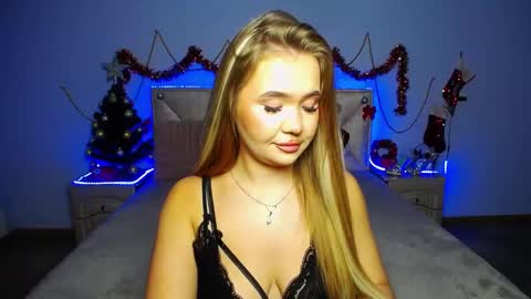 Snapshot of anastacyyellig chatting on 12/18/24, 02:10 anastacyyellig online show from 12/18/24, 02:10