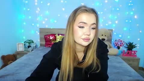 Snapshot of anastacyyellig chatting on 01/15/25, 03:00 anastacyyellig online show from 01/15/25, 03:00