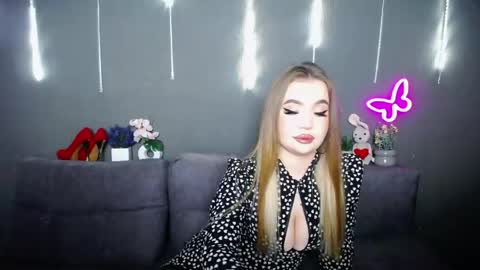 Snapshot of anastacyyellig chatting on 04/17/26, 01:30 anastacyyellig online show from 04/17/26, 01:30