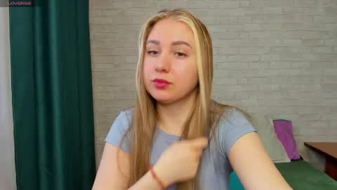 anna online show from 05/18/26, 04:07