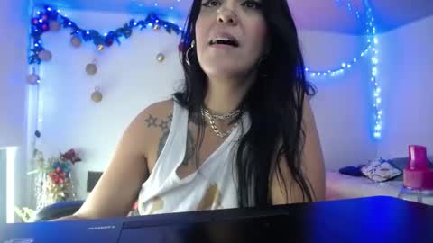 Jennyfer.... but u can say me Anastasia online show from 12/28/24, 09:51