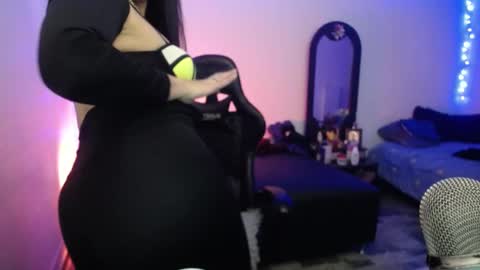 Jennyfer.... but u can say me Anastasia online show from 02/12/25, 06:51