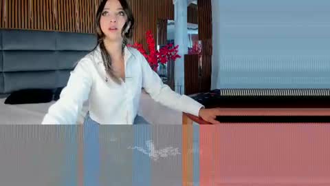 Anastasia online show from 06/26/26, 12:20