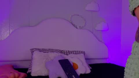 Kendra  online show from 07/20/26, 09:34
