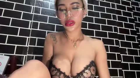 Snapshot of anawalters chatting on 11/11/25, 01:22 anawalters online show from 11/11/25, 01:22
