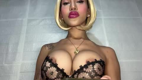 Snapshot of anawalters chatting on 01/06/26, 03:27 anawalters online show from 01/06/26, 03:27