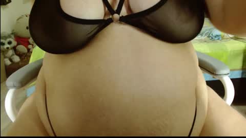 Snapshot of anawatson_ chatting on 02/06/25, 11:54 Ana online show from 02/06/25, 11:54