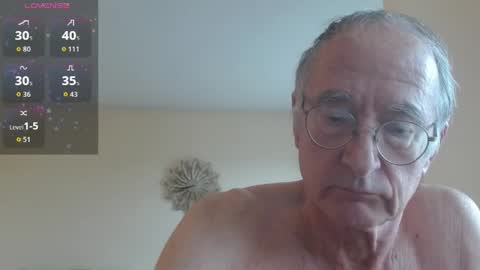 Snapshot of anax69 chatting on 05/11/26, 02:45 mario online show from 05/11/26, 02:45