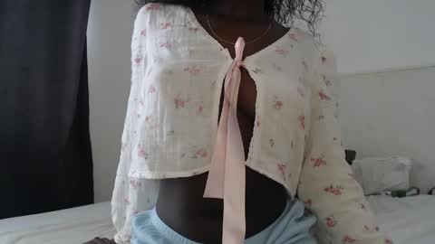 Snapshot of anayah002 chatting on 03/21/26, 07:02 mayah online show from 03/21/26, 07:02