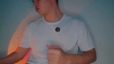 Snapshot of ancoder2912 chatting on 02/21/26, 05:30 Andres online show from 02/21/26, 05:30