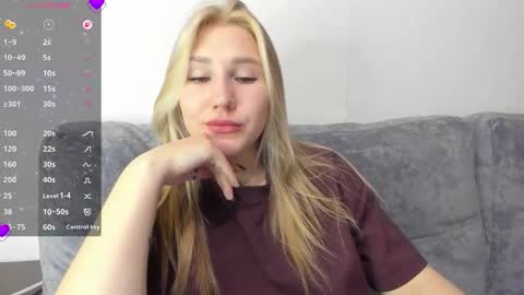 Snapshot of and1sa chatting on 01/15/26, 06:33 Andisa online show from 01/15/26, 06:33