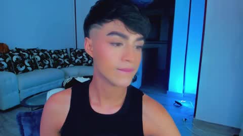 Snapshot of anddy_grey1 chatting on 01/20/25, 03:50 Dani 3 online show from 01/20/25, 03:50