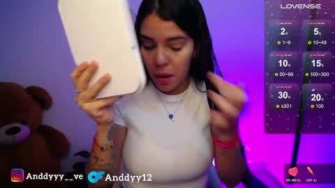 Snapshot of anddyyy___ chatting on 04/19/26, 04:50 Andy online show from 04/19/26, 04:50