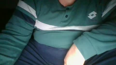 Snapshot of andellus chatting on 02/27/25, 12:21 andellus online show from 02/27/25, 12:21