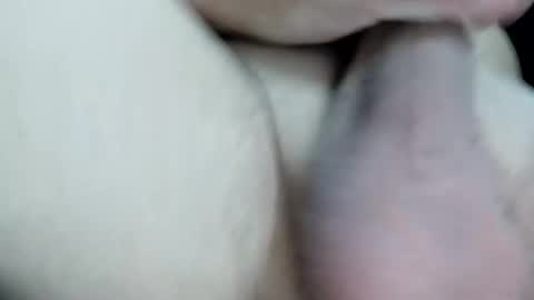 Snapshot of andemax chatting on 02/11/25, 07:33 And 16.8 online show from 02/11/25, 07:33