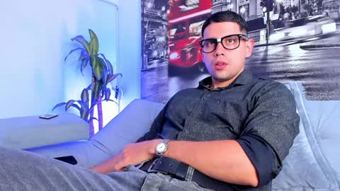 Snapshot of ander_perez chatting on 01/22/25, 01:42 ANDER online show from 01/22/25, 01:42