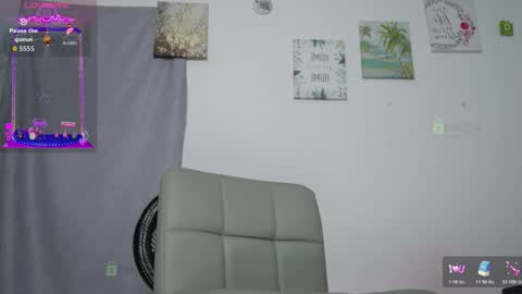 Snapshot of andie_bigdick chatting on 12/04/25, 12:42 andie Send your love who needs it online show from 12/04/25, 12:42