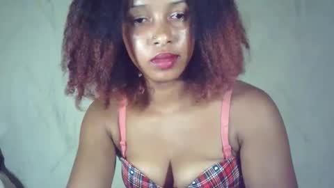 Snapshot of andre415913 chatting on 03/06/26, 05:42 andre415913 online show from 03/06/26, 05:42