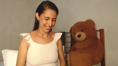 Snapshot of andre_sky_ chatting on 07/10/26, 10:12 A l e online show from 07/10/26, 10:12