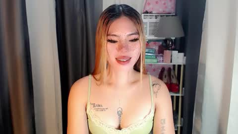 Snapshot of andrea06121998 chatting on 04/20/26, 01:03 andrea06121998 online show from 04/20/26, 01:03