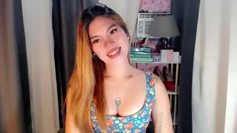 Snapshot of andrea06121998 chatting on 04/30/26, 04:02 andrea06121998 online show from 04/30/26, 04:02