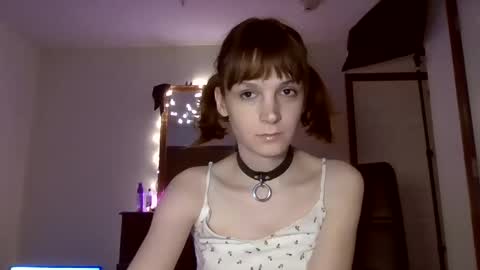 Snapshot of andrea_davenport chatting on 12/14/24, 03:40 andrea online show from 12/14/24, 03:40