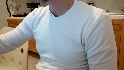 Snapshot of andrea_feetlover chatting on 12/04/25, 08:17 andrea_feetlover online show from 12/04/25, 08:17