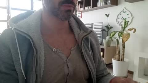 Snapshot of andrea_feetlover chatting on 02/15/26, 07:51 andrea_feetlover online show from 02/15/26, 07:51