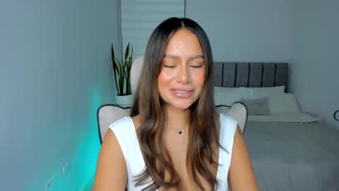 andrea online show from 02/21/25, 01:44