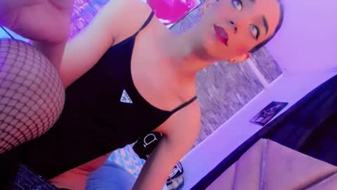 Snapshot of andrea_sexdollx chatting on 05/06/26, 11:10 ANDREINA online show from 05/06/26, 11:10