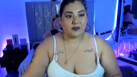 andreaakinky online show from 12/18/25, 08:09